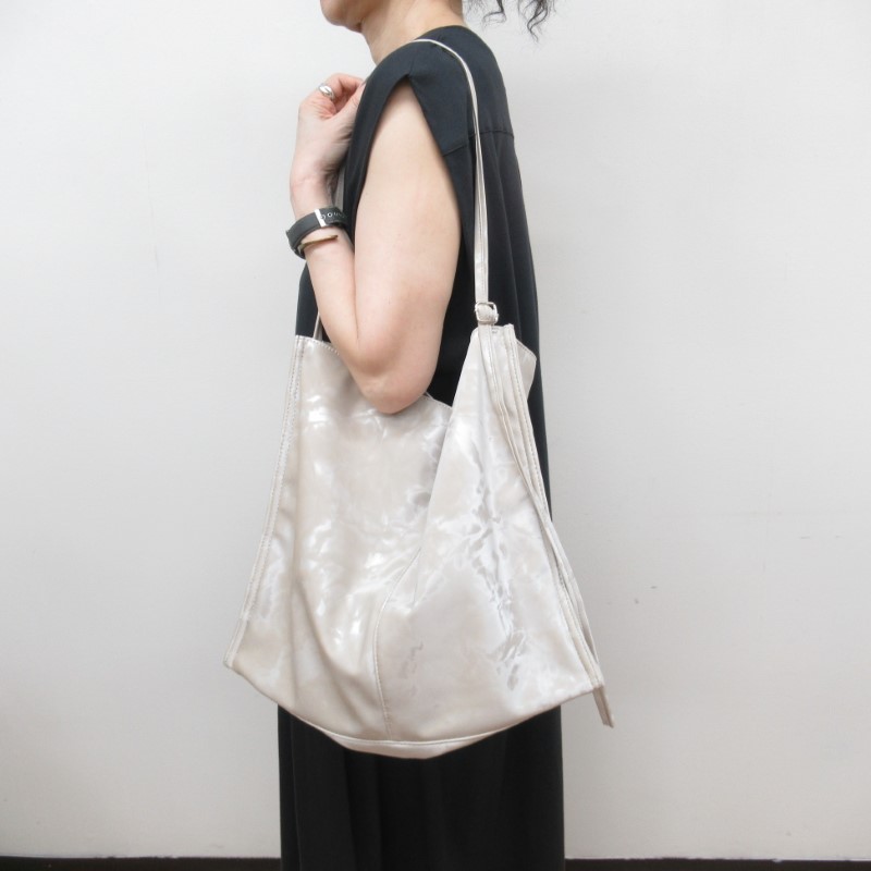 【SALE】 MID GIRL APPLIY メタリック合皮ワンショルダーバッグ/BE#20